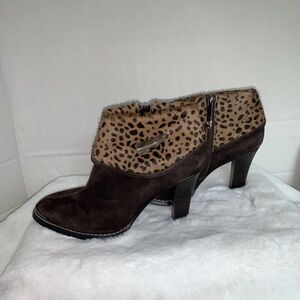 🦋 Donald J Pliner Y2K Chocolate Brown Suede & Leopard Trim Heeled Boots Booties
